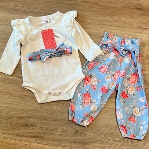 NWT Floral blue, pink, and white 3-piece set, size 6-9 months